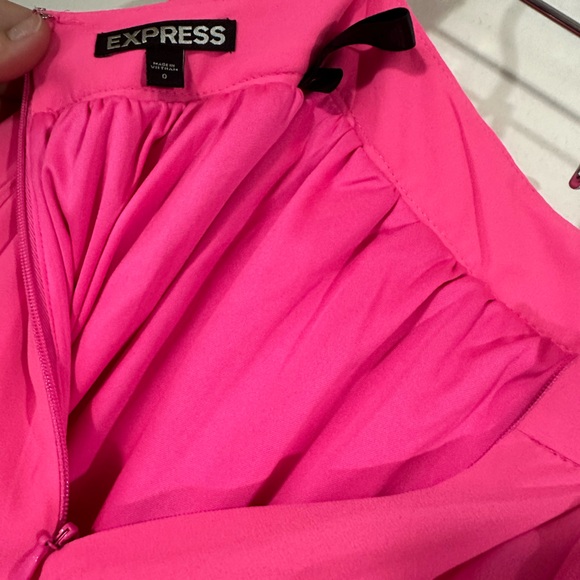 Express hi-low skirt - Picture 2 of 6